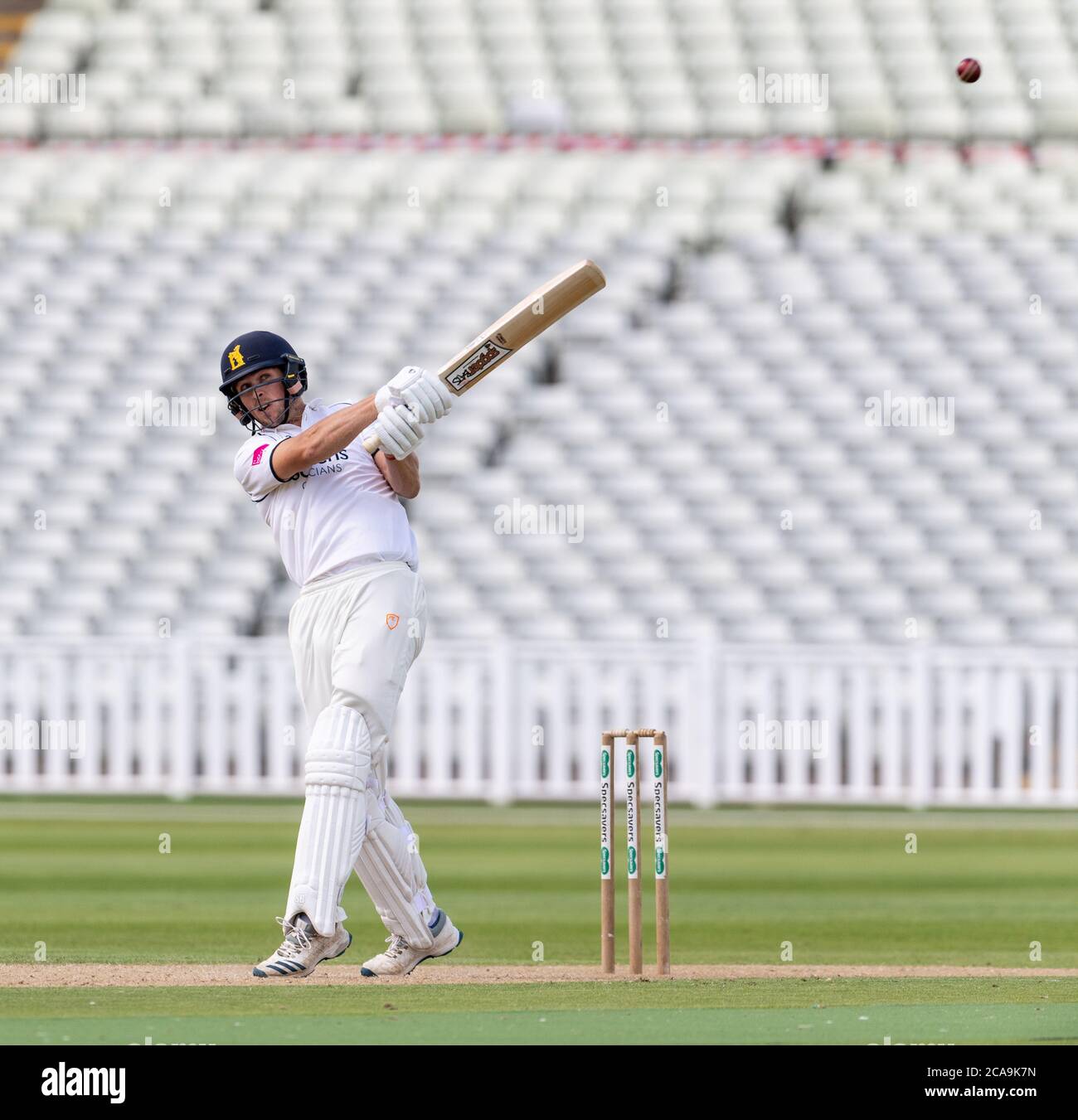 Alex Thomson del Warwickshire batte contro il Northamptonshire in un Bob Willis Trophy Match 2 agosto 2020 Foto Stock