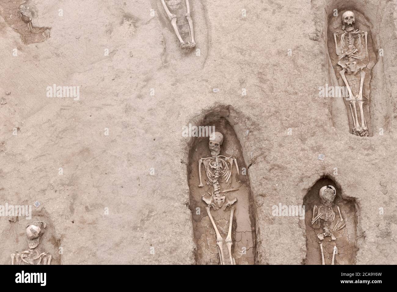Necropoli visigotica a Grañon con 90 tombe scoperte durante i lavori di un'autostrada a la Rioja il 2020 luglio, in Spagna Foto Stock