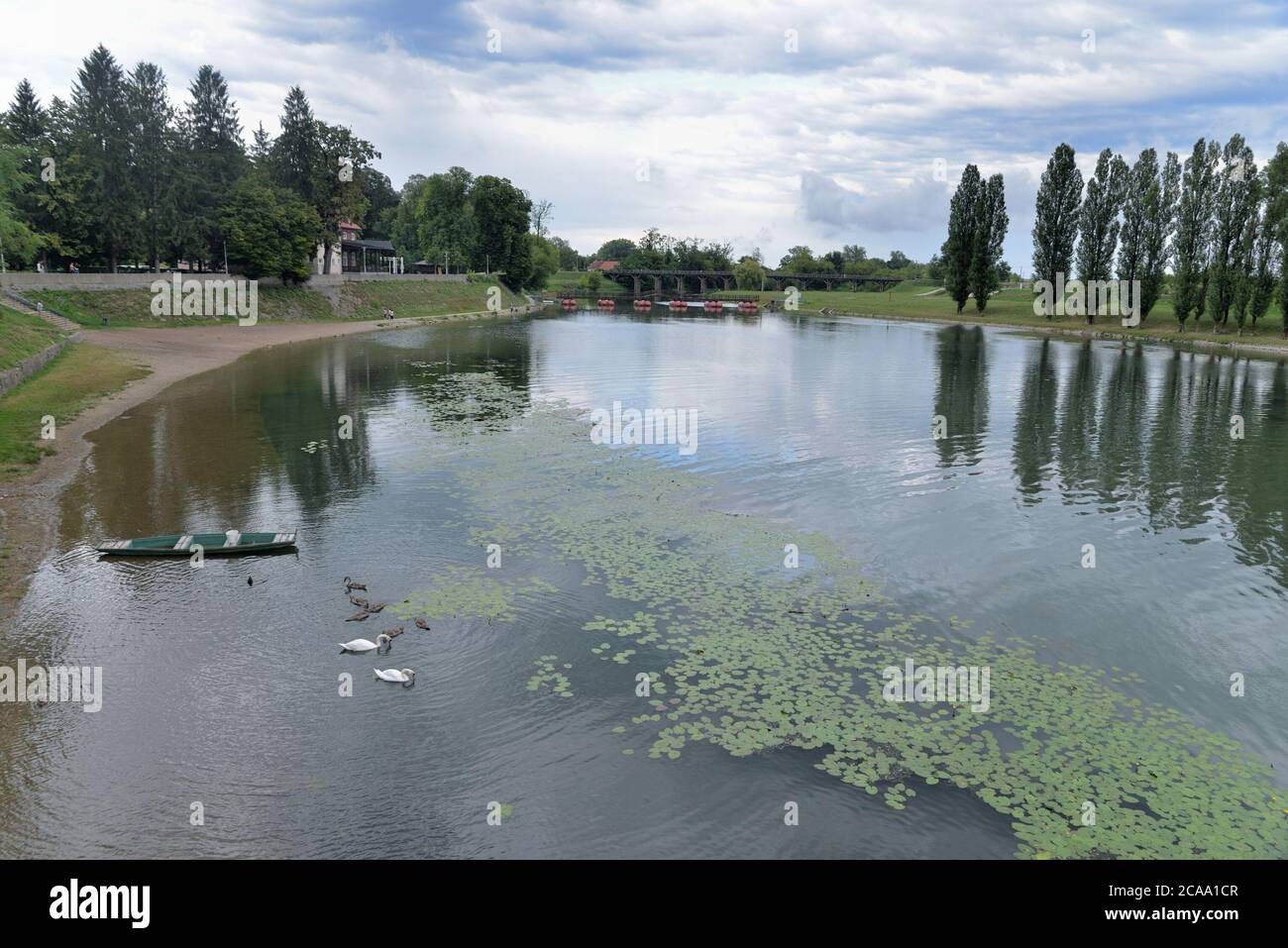 IL FIUME KORANA A KARLOVAC, CROAZIA Foto Stock