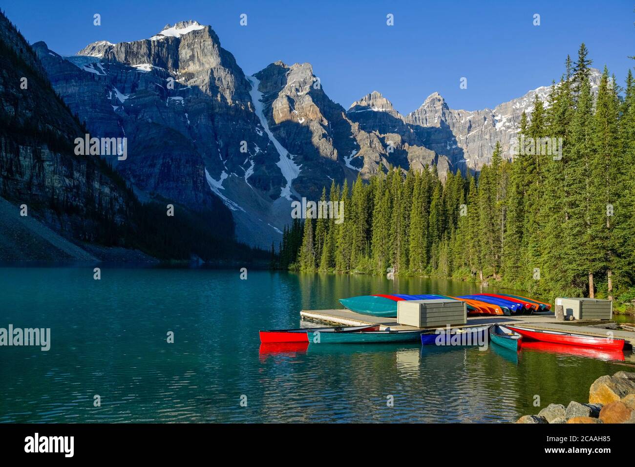 Il Moraine Lake, il Parco Nazionale di Banff, Alberta Foto Stock