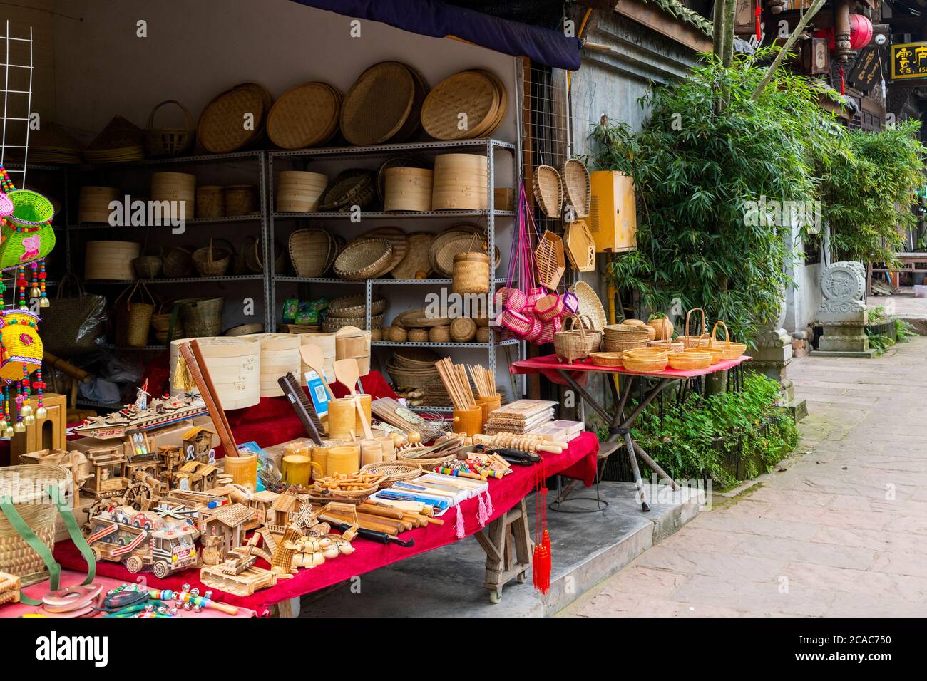 Negozio in Pingle Antica Città che vende oggetti tradizionali, principalmente ai turisti. Foto Stock