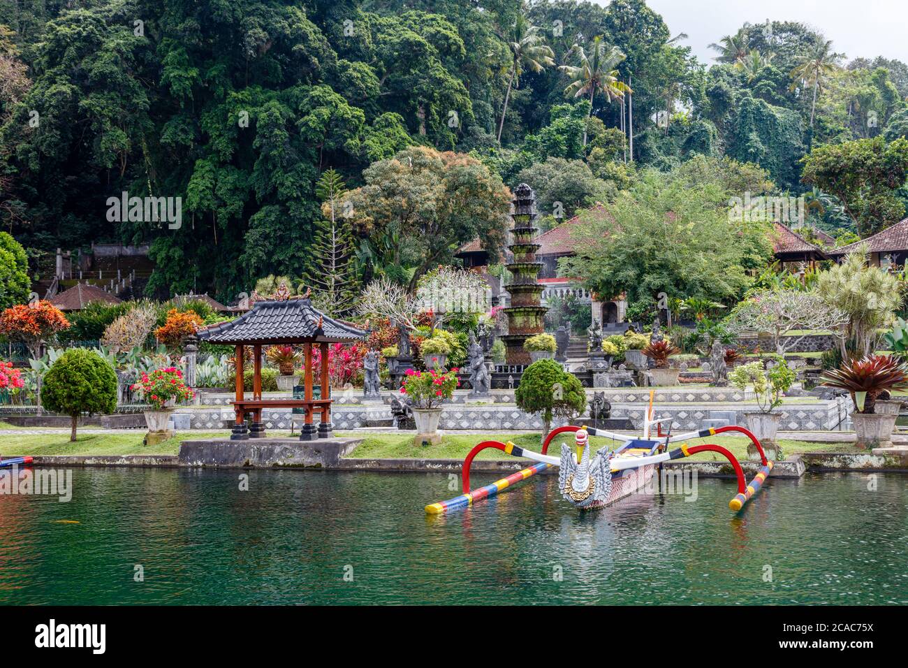 Tirta Gangga Water Palace (Taman Tirtagangga), ex palazzo dei re a Karangasem, Bali, Indonesia Foto Stock