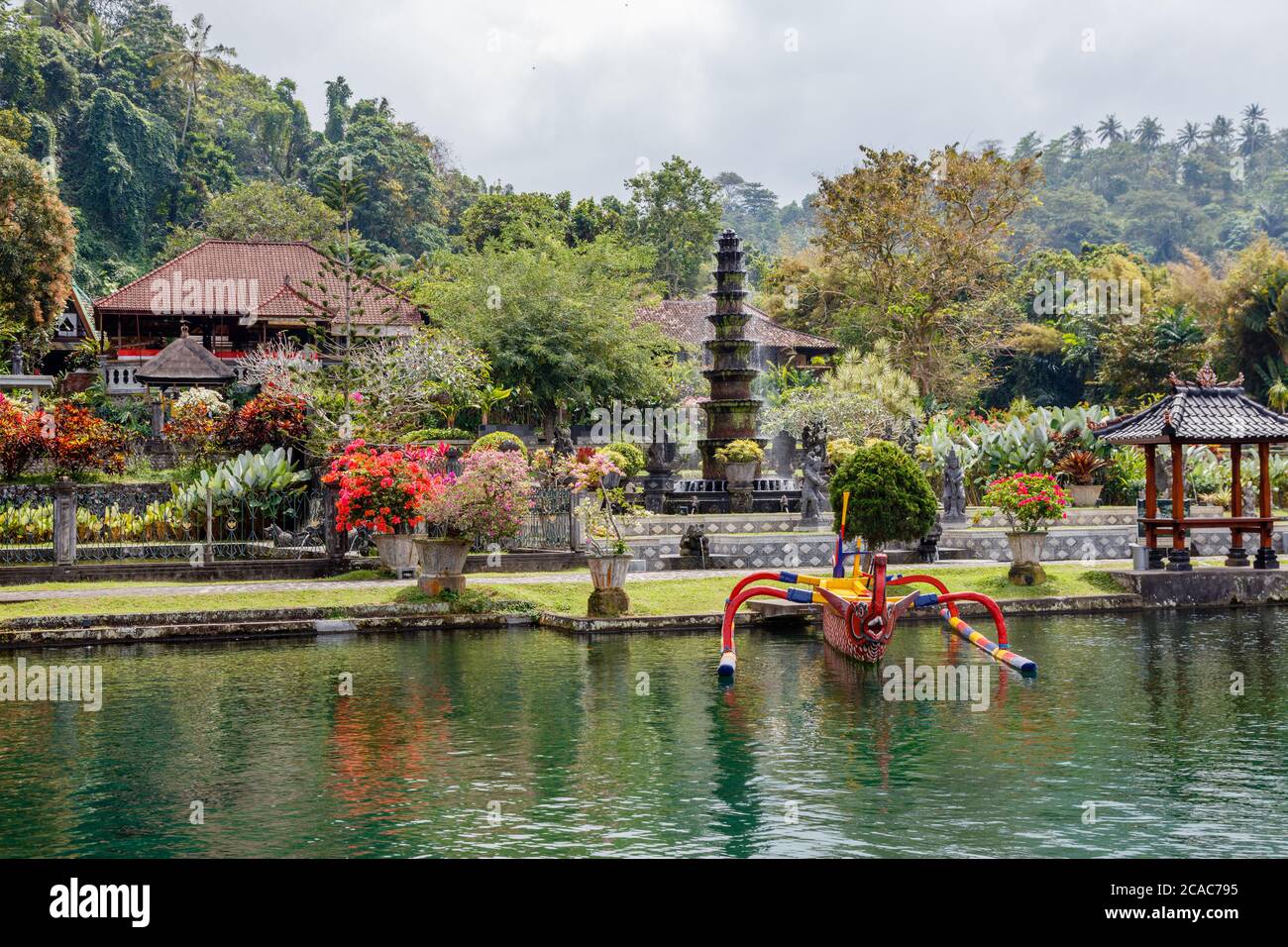 Tirta Gangga Water Palace (Taman Tirtagangga), ex palazzo dei re a Karangasem, Bali, Indonesia Foto Stock