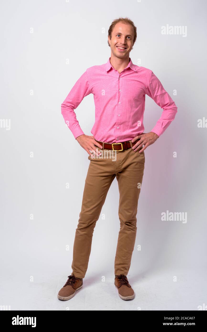 Ritratto di uomo d'affari felice con capelli biondi Foto Stock
