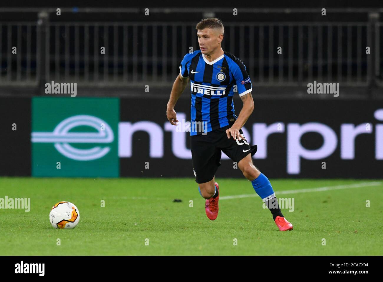 Gelsenkirchen, Germania. 05 agosto 2020. Calcio: Europa League, Inter Milan - FC Getafe, round di knockout, round di sedici all'Arena AufSchalke. Invers Nicolo Barella in azione. Credit: Bernd Thissen/dpa/Alamy Live News Foto Stock