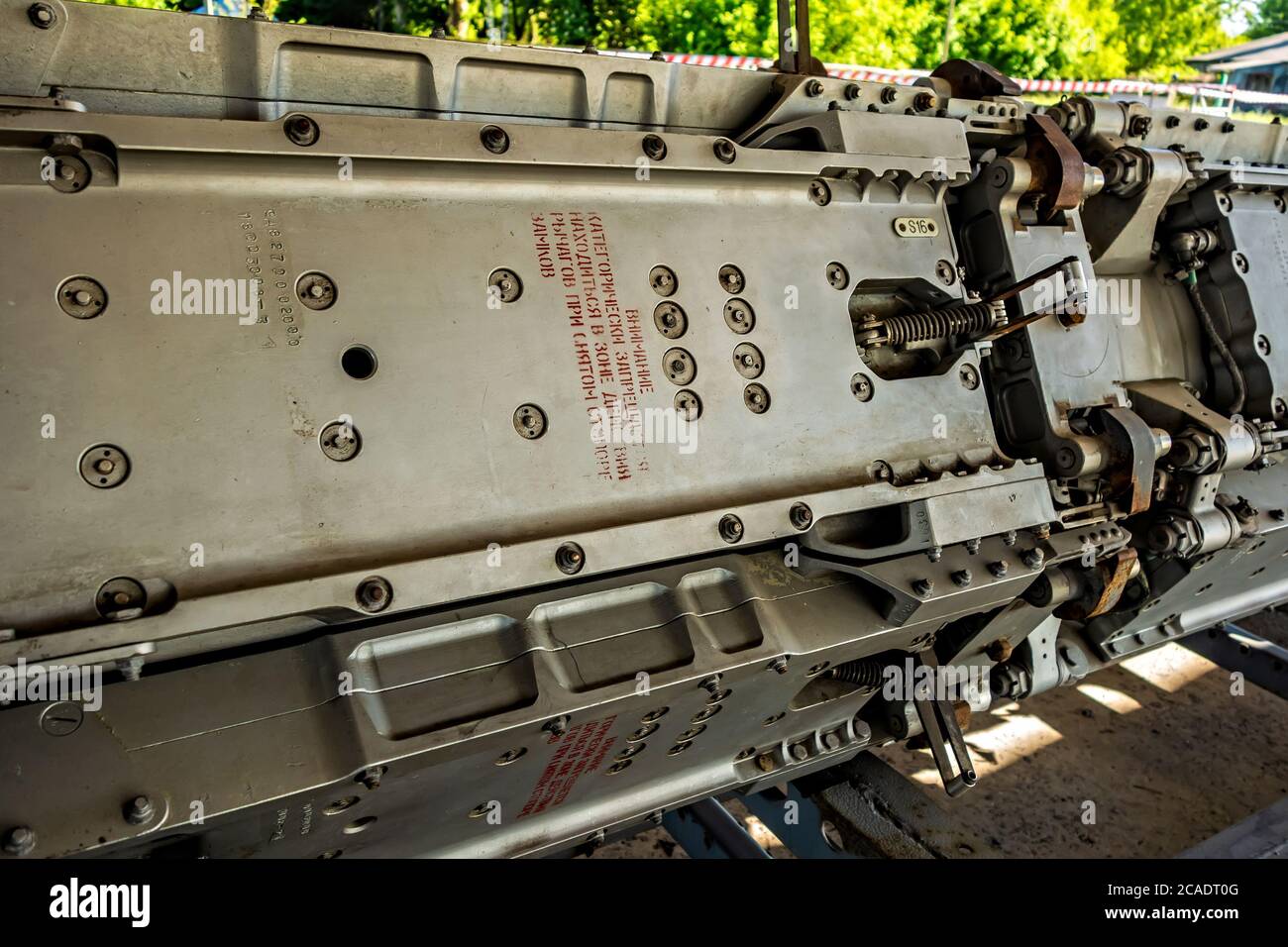 POLTAVA, UCRAINA - 19 OTTOBRE 2019: Sistema missilistico della lavaliera dei razzi. Bombardiere-razzo strategico supersonico Tu-160. Museo Strateg Foto Stock