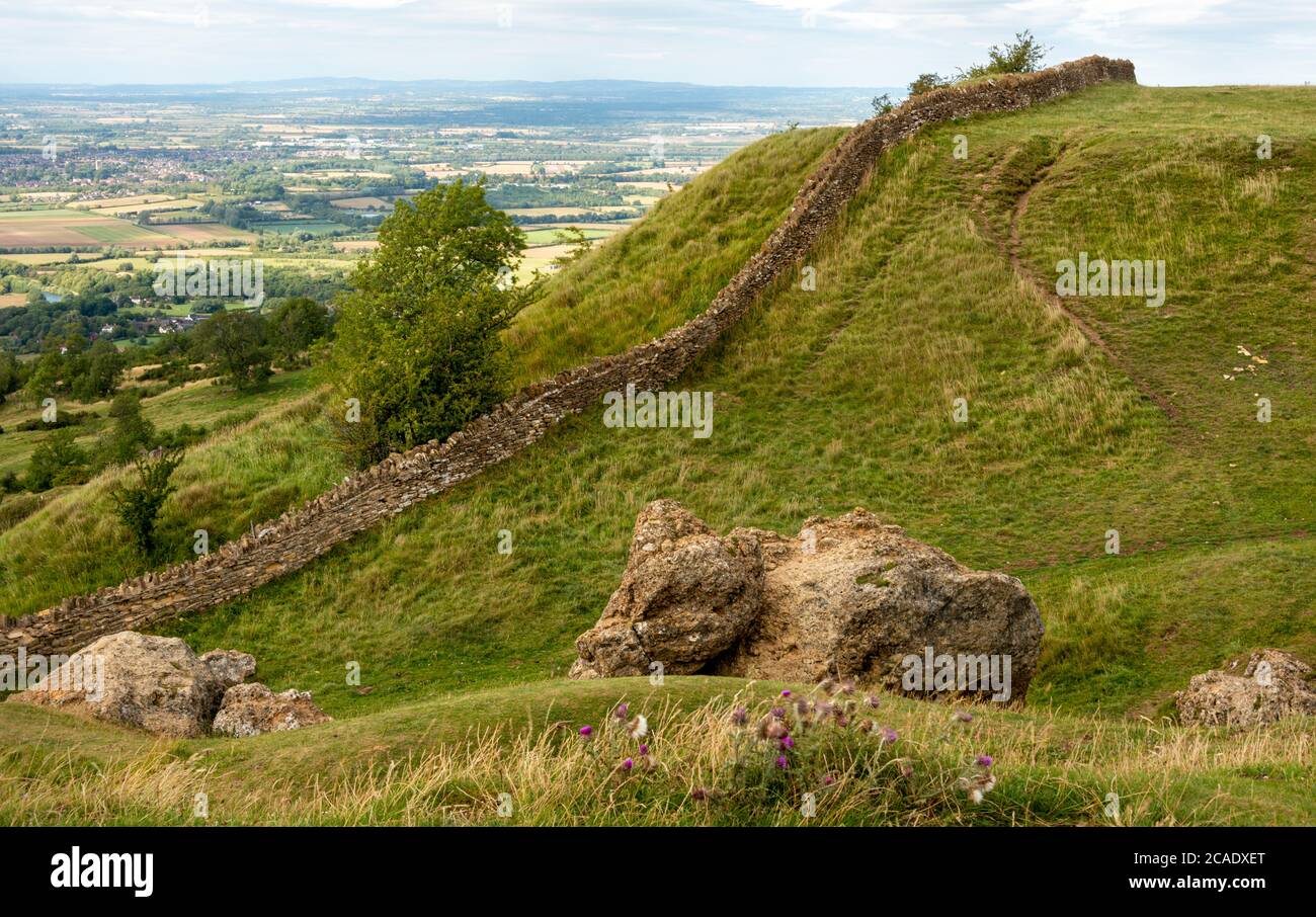 Muro di pietra a secco su Bredon Hill, Kemerton, Pershore, Worcestershire Inghilterra UK Foto Stock