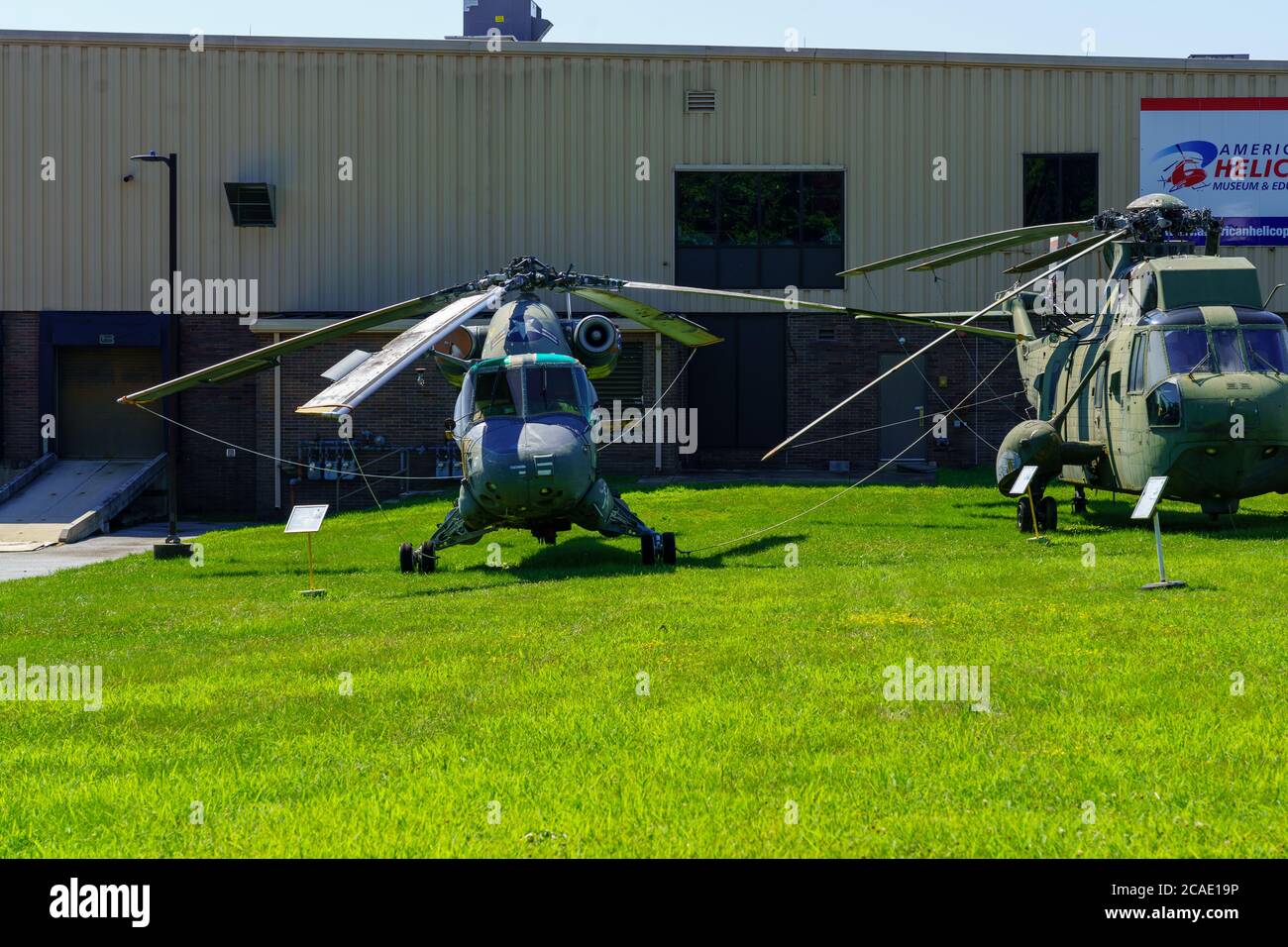 West Chester, PA, USA - 5 agosto 2020: Elicotteri al Museo e Centro di Educazione dell'elicottero americano. Il museo dei trasporti si concentra sulla storia Foto Stock