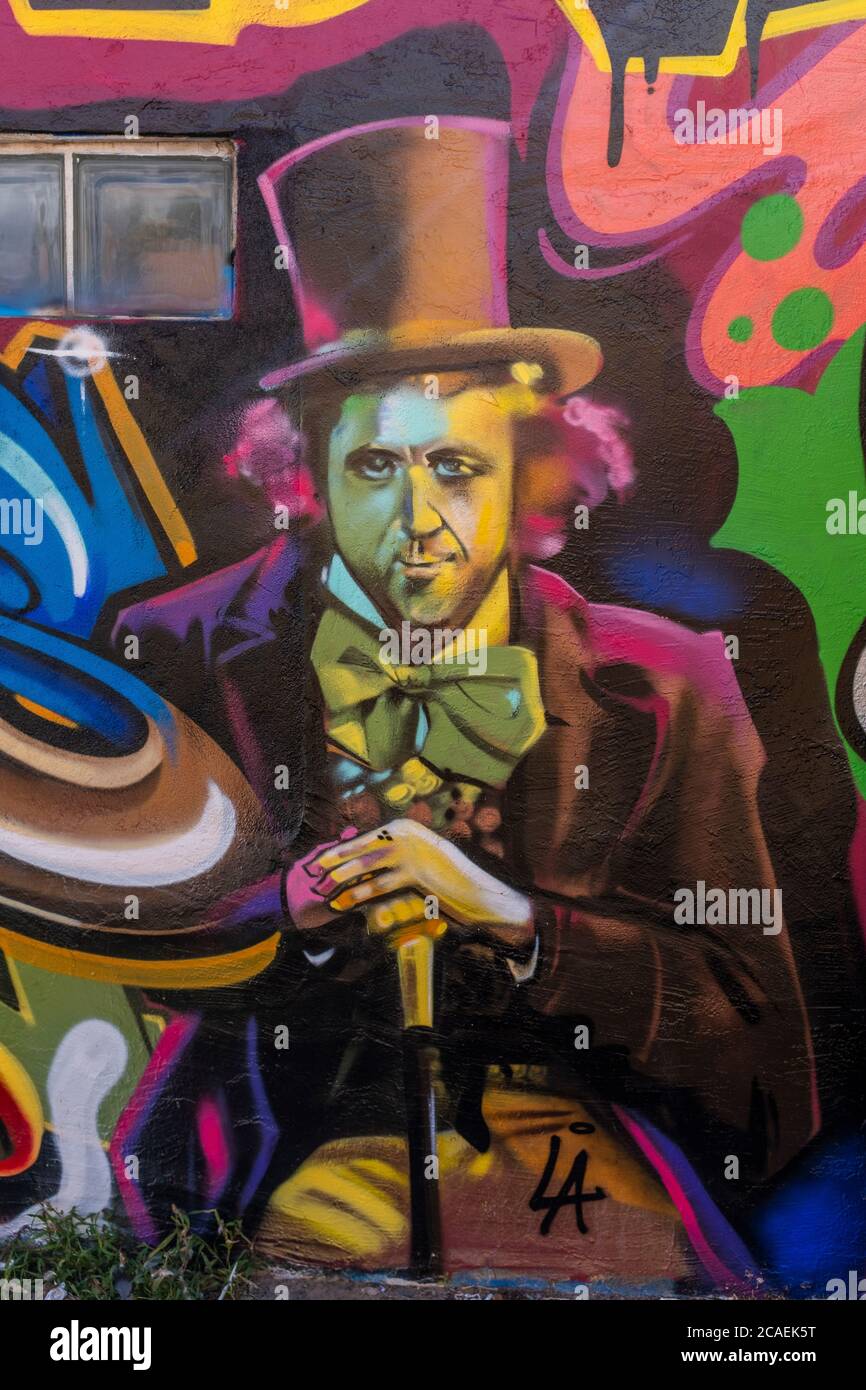Arte di strada raffigurante gene Wilder come 'Willy Wonkaa' Foto Stock