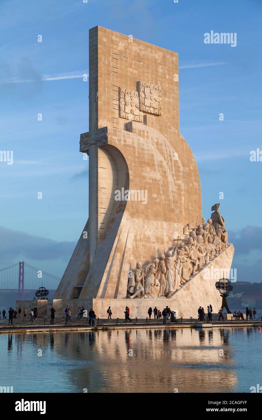 Il Monumento delle Scoperte a Lisbona, Portogallo. Foto Stock