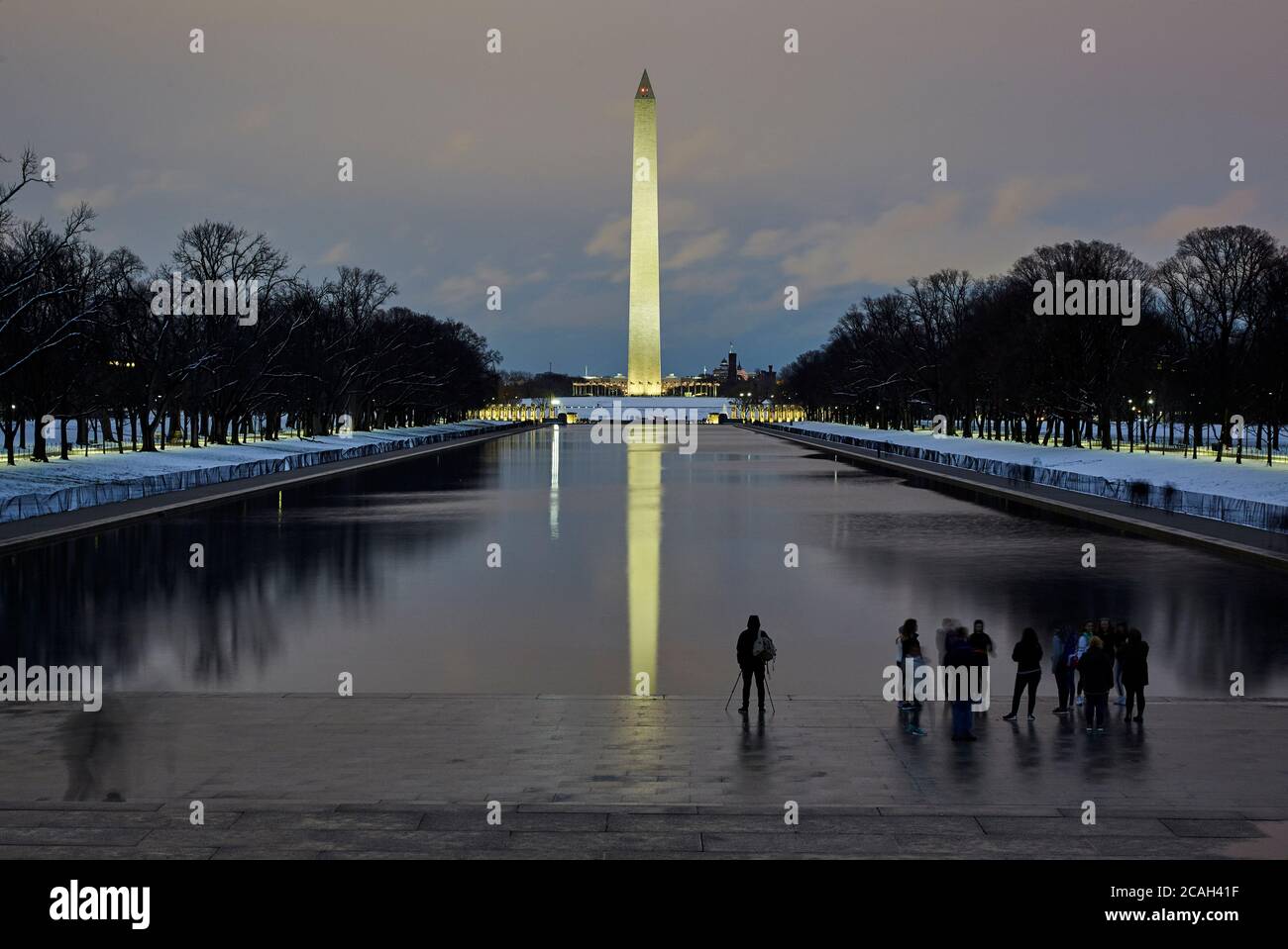 Il memoriale di Washington si riflette nella piscina riflettente di Washington CC Foto Stock