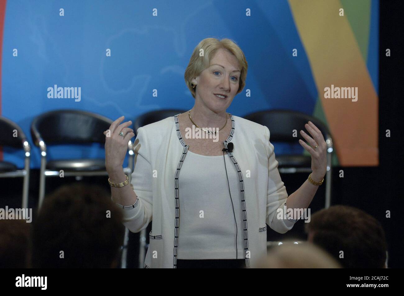 Austin, Texas USA, 4 maggio 2006: Xerox Presidente del Consiglio di amministrazione e CEO Anne Mulcahy tiene il suo discorso di apertura al World Congress of Information Technology (WCIT) high-tech meeting di Austin. Mulcahy ha evidenziato la spinta della sua azienda verso una migliore gestione dei documenti per il XXI secolo. ©Bob Daemmrich Foto Stock