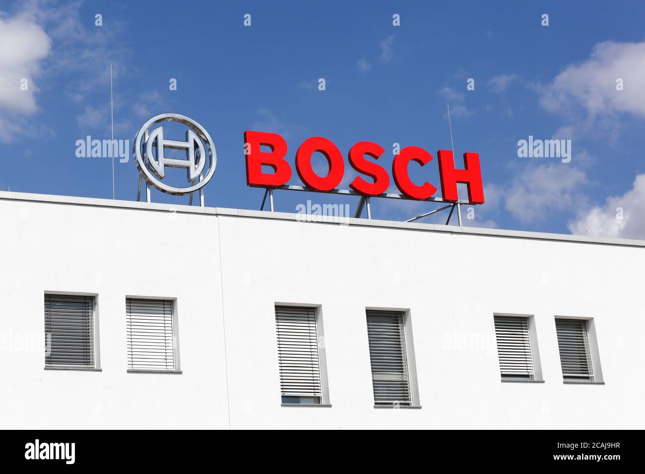 Frechen, Germania - 2 settembre 2018: Logo Bosch su un edificio. Bosch è una multinazionale tedesca di ingegneria ed elettronica Foto Stock