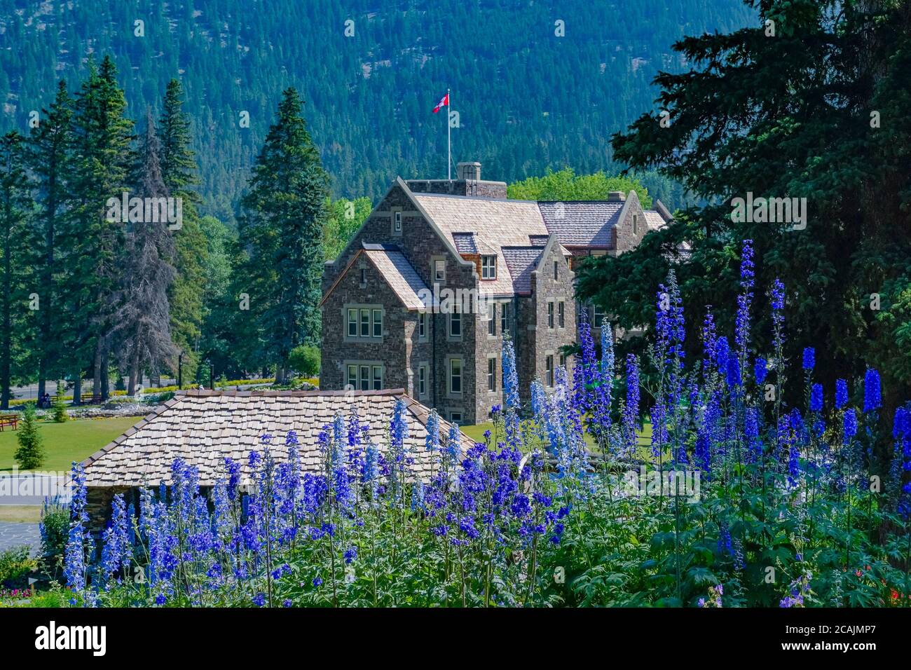 Banff National Park Administration Building, Banff National Park, Alberta Foto Stock