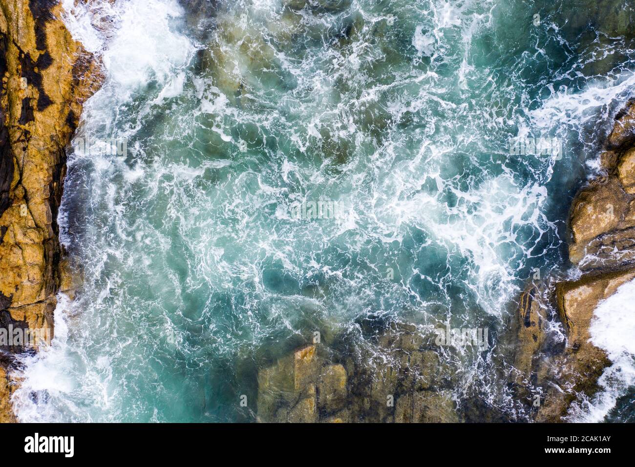 Vista aerea dell'acqua al largo della costa di Birstol, Maine, USA Foto Stock