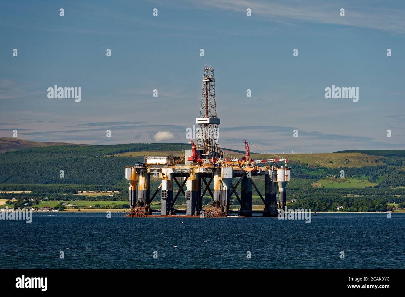 Oil Rigs nel Cromarty Firth, Highland, Scozia Foto Stock