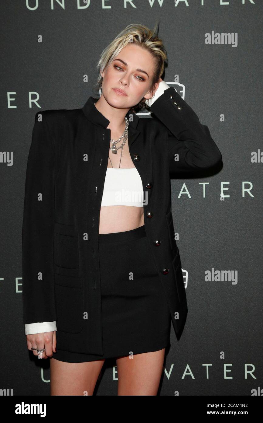 LOS ANGELES - 7 GEN: Kristen Stewart al Fan Screening 'Underwater' al cinema Alamo Drafthouse il 7 gennaio 2020 a Los Angeles, California Foto Stock