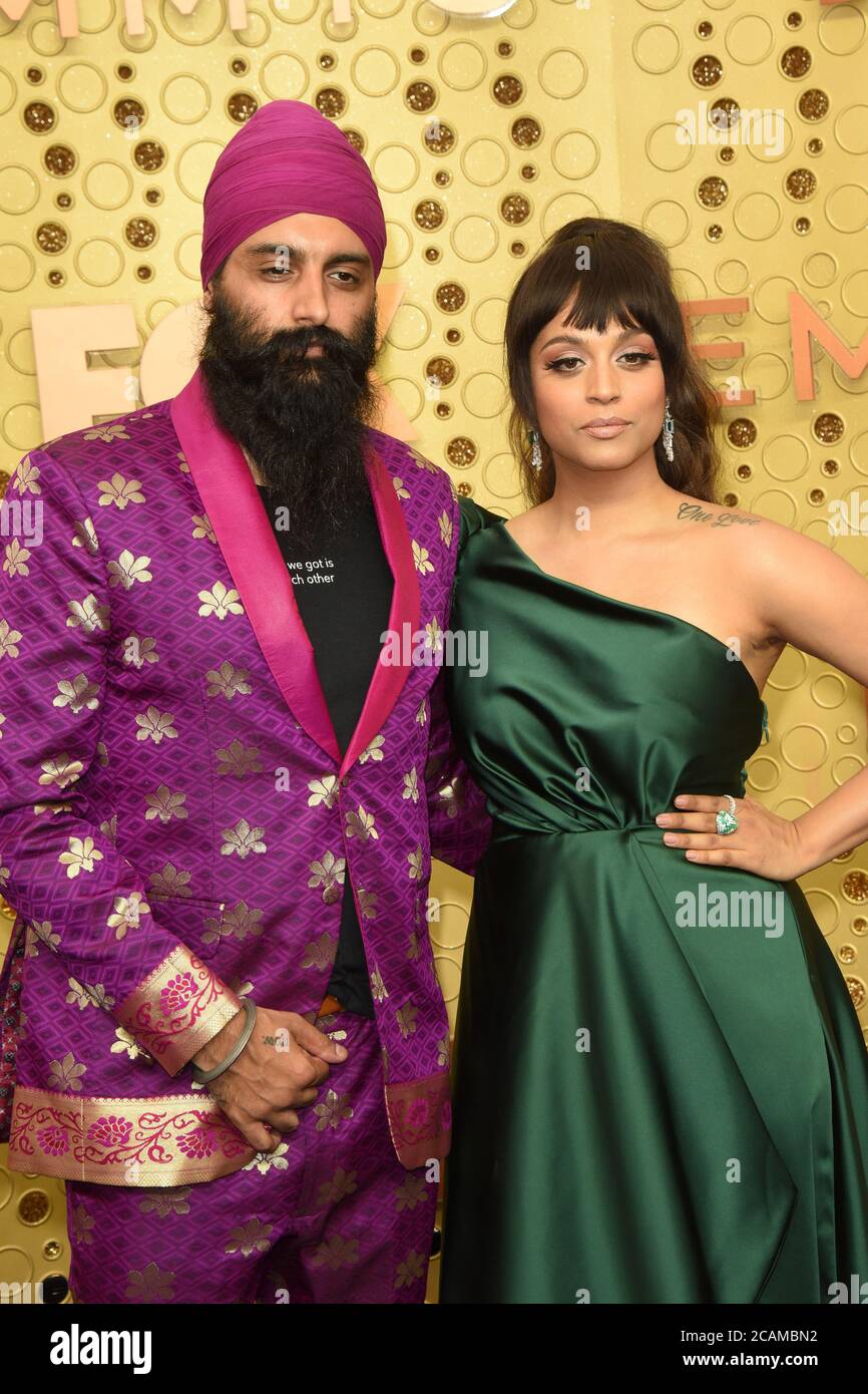 LOS ANGELES - SET 22: Umile il poeta, Lilly Singh al Primetime Emmy Awards - Arrivi al Microsoft Theatre il 22 settembre 2019 a Los Angeles, California Foto Stock