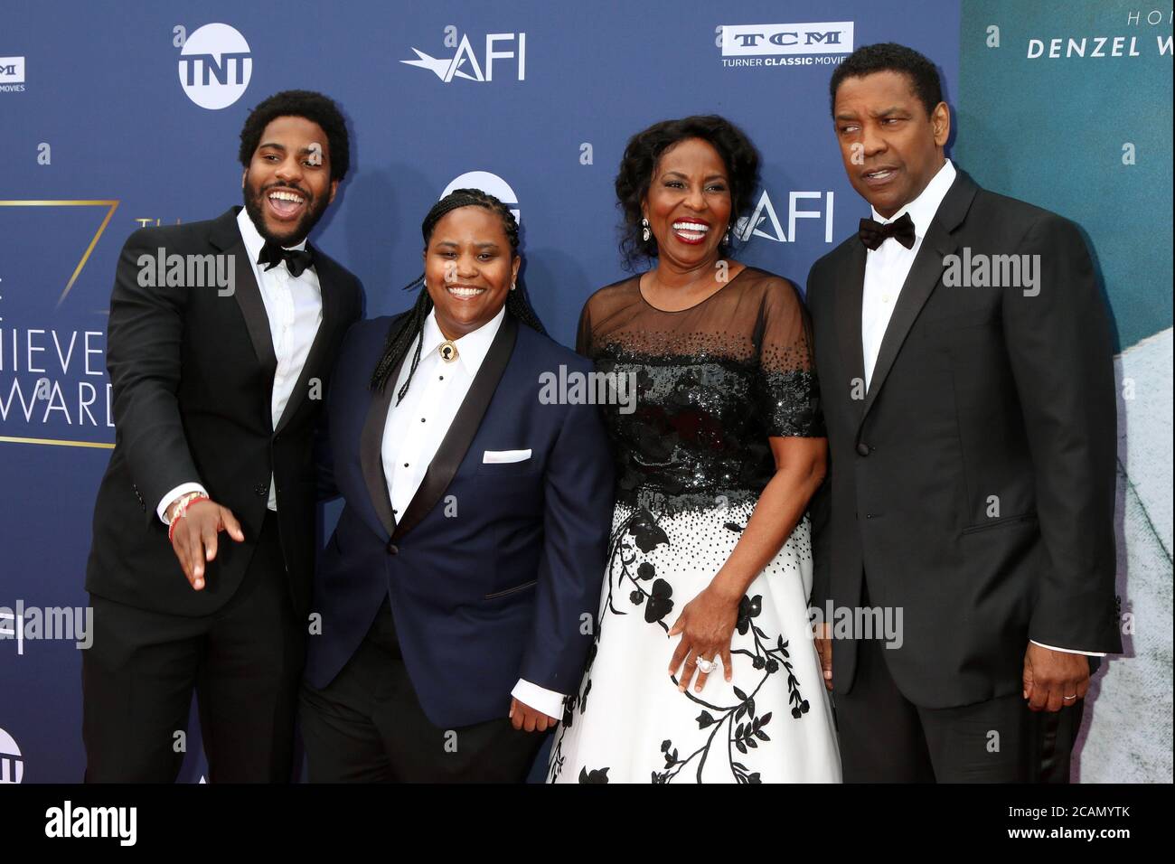 LOS ANGELES - 6 GIU: John David Washington, Katia Washington, Pauletta Washington, Denzel Washington al DFI Honours Denzel Washington al Dolby Theatre il 6 giugno 2019 a Los Angeles, California Foto Stock