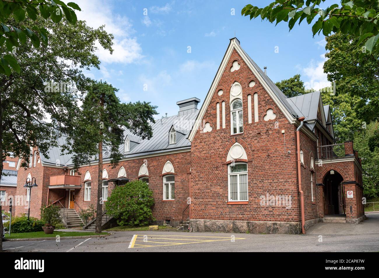 Helsingin urheilulääketieteenasema e Liikuntalääketieteen yksikkö all'interno del blocco Diakonissalaitos nel quartiere Kallio di Helsinki, Finlandia Foto Stock