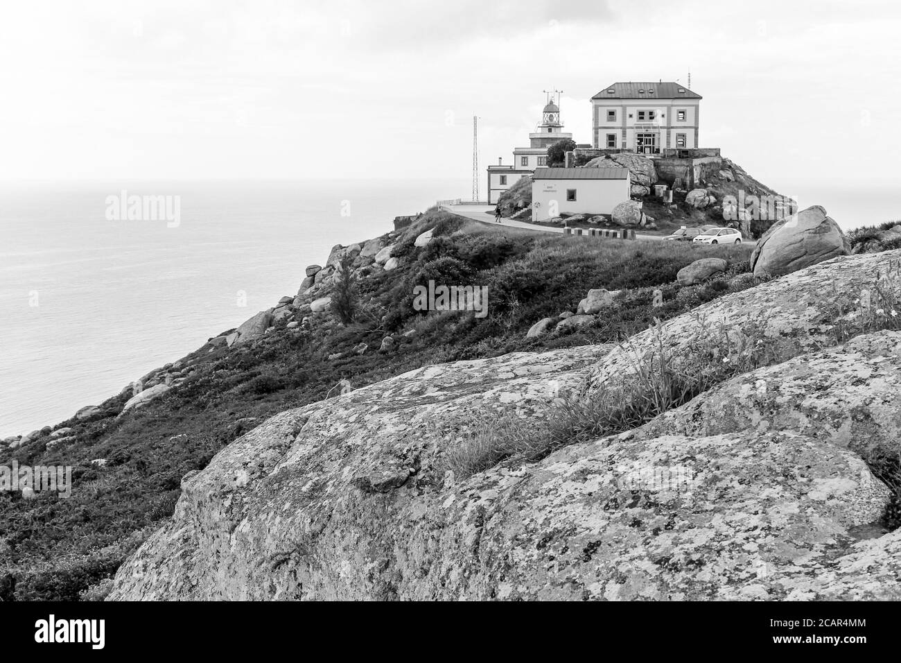 Fisterra, Spagna. Il faro di Cabo Finisterre (Capo Finisterre), punto finale della via di San Giacomo (Camino de Santiago) Foto Stock