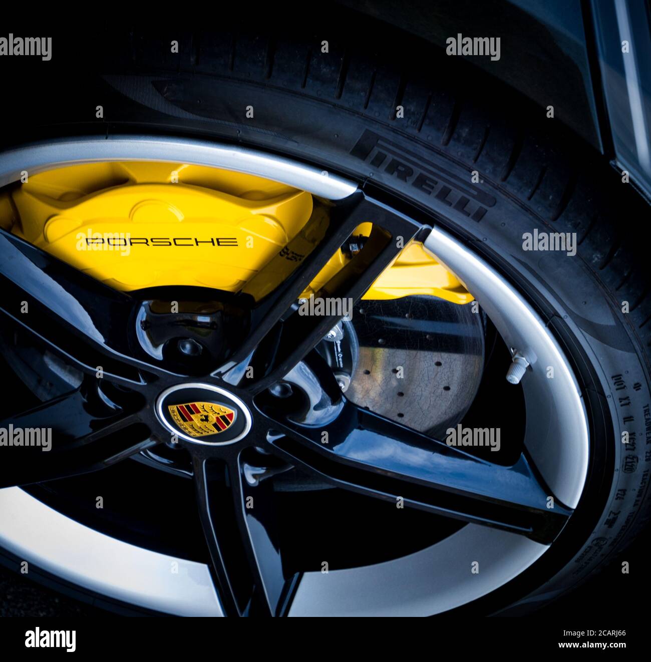 I proprietari di Super car si incontrano a South Downs per godersi i loro veicoli. Foto Stock