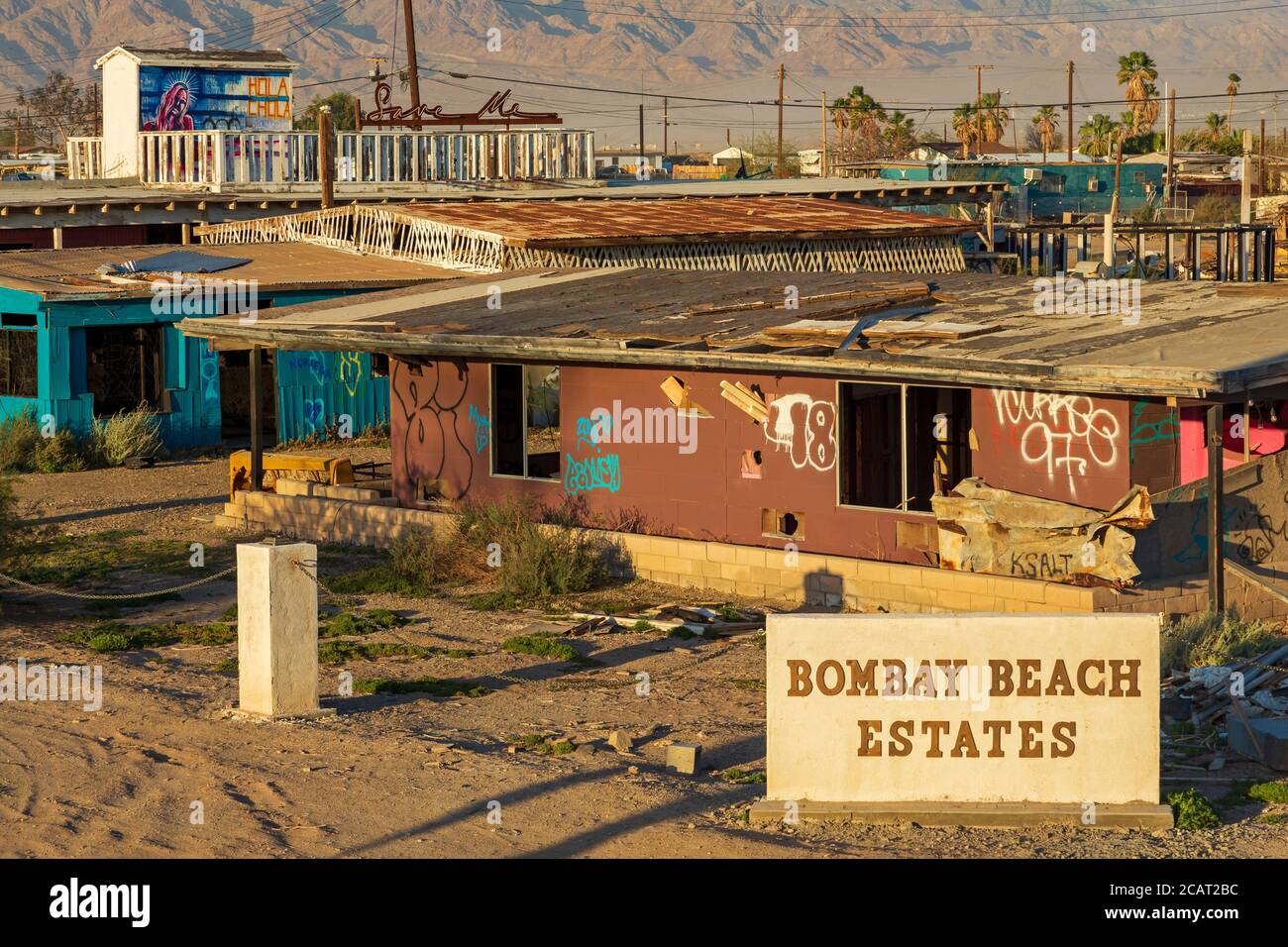 Edifici abbandonati, Bombay Beach, Salton Sea, California, Stati Uniti Foto Stock
