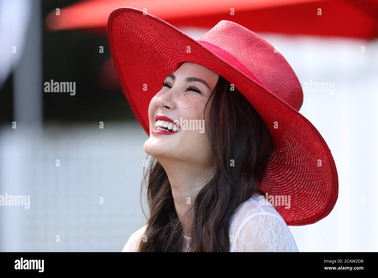 Jessica Song partecipa al Colgate Optic White Stakes Day all'ippodromo Royal Randwick. Foto Stock