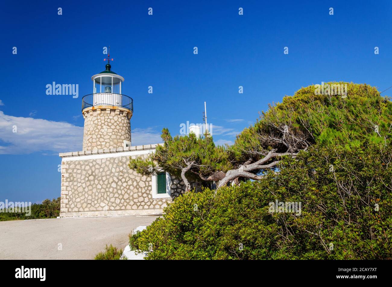 Faro di Skinari a nord dell'isola di Zante sul Mar Ionio, Grecia. Foto Stock