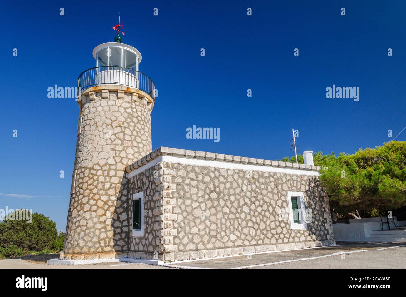 Faro di Skinari a nord dell'isola di Zante sul Mar Ionio, Grecia. Foto Stock