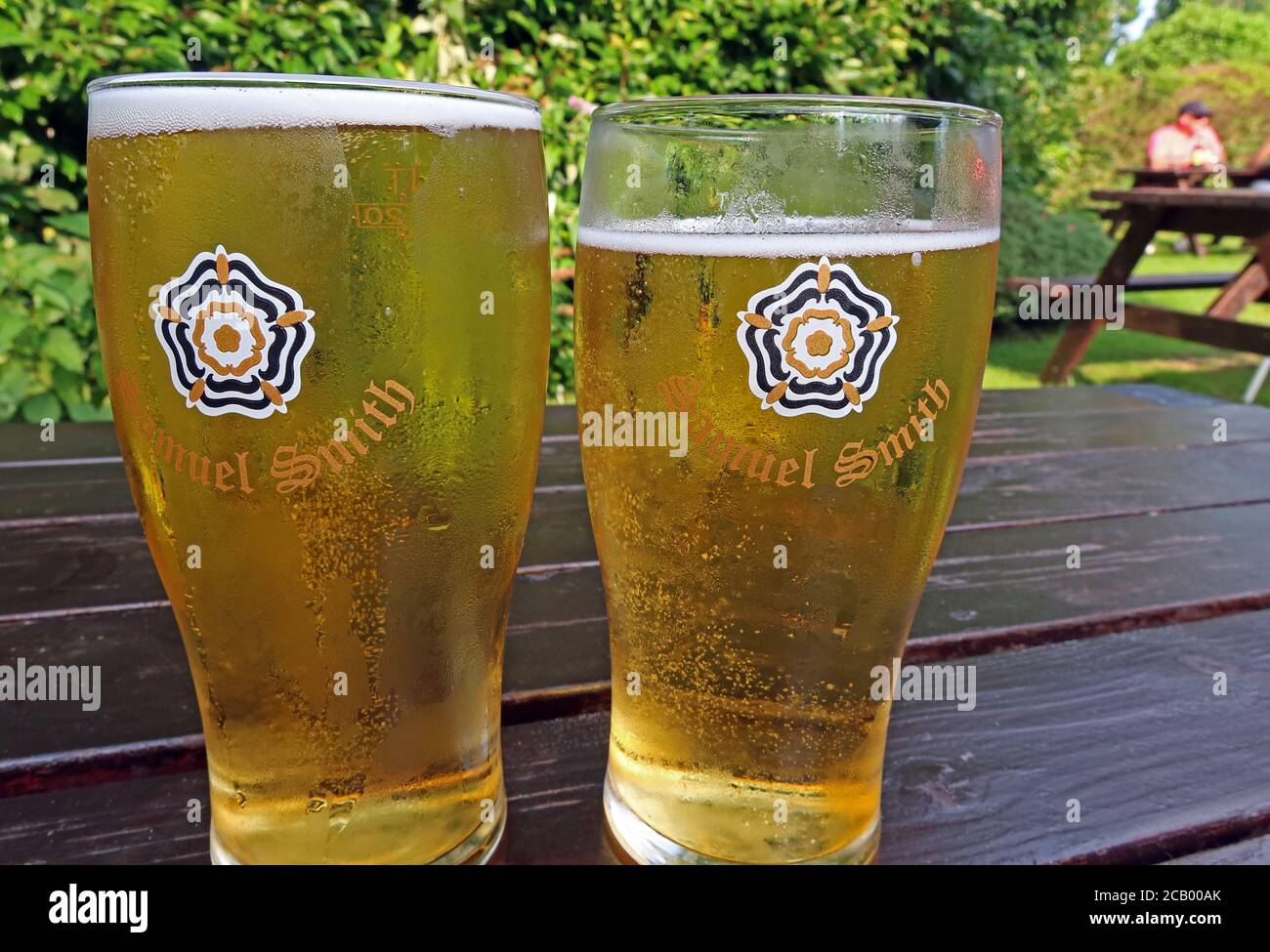 Sam Smiths Cider, Samual Smiths Cider in una birreria all'aperto, costoso dopo lockdown, Cheshire, Inghilterra, Regno Unito Foto Stock