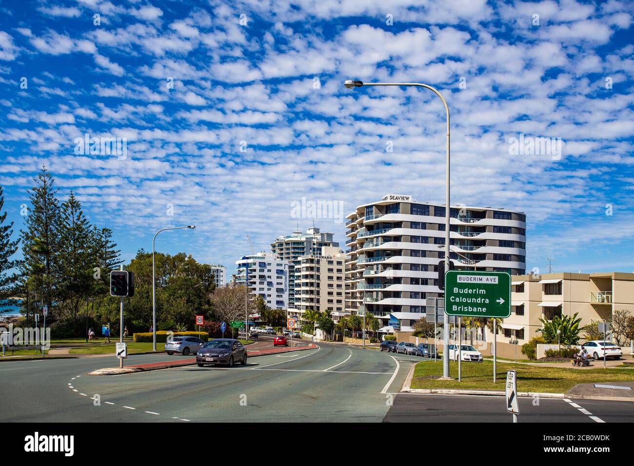Vista dell'Esplanade, il principale viale costiero, di Mooloolaba, Queensland, Australia Foto Stock