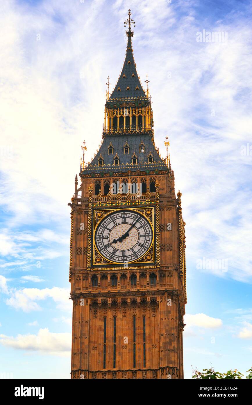 Primo piano della torre del Big ben di Londra Foto Stock