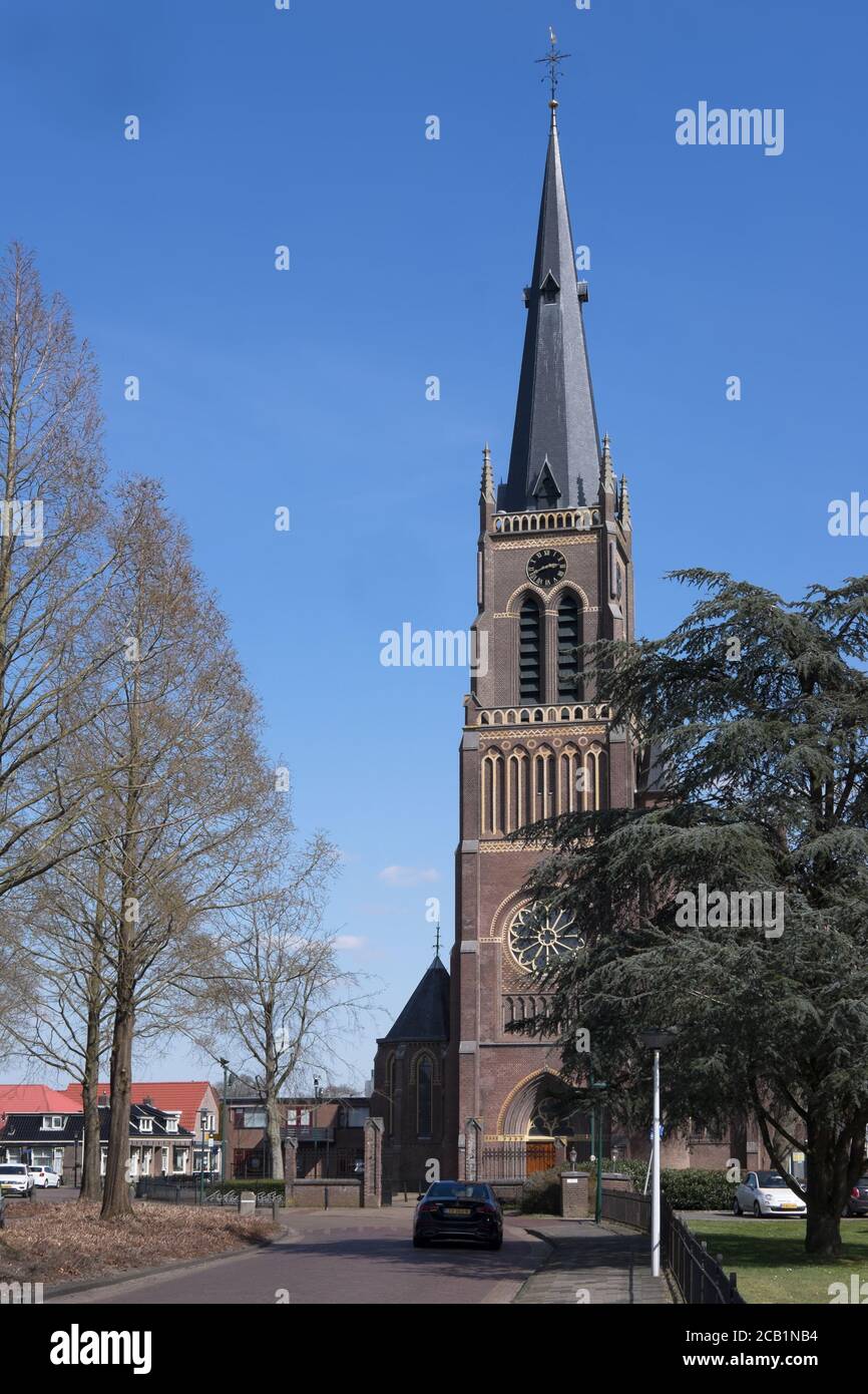 Sint Nicolaaskerk chiesa con torre a Sint Nicolaasga, Frisia Paesi Bassi Foto Stock