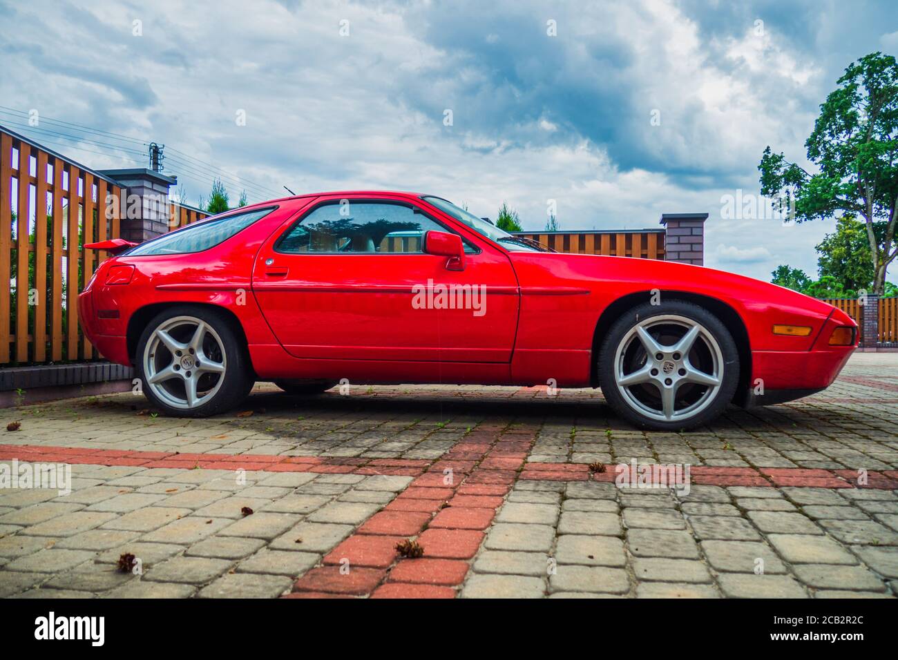 Porsche 928 - Luxury Grand Tourer prodotto da Porsche AG Foto Stock