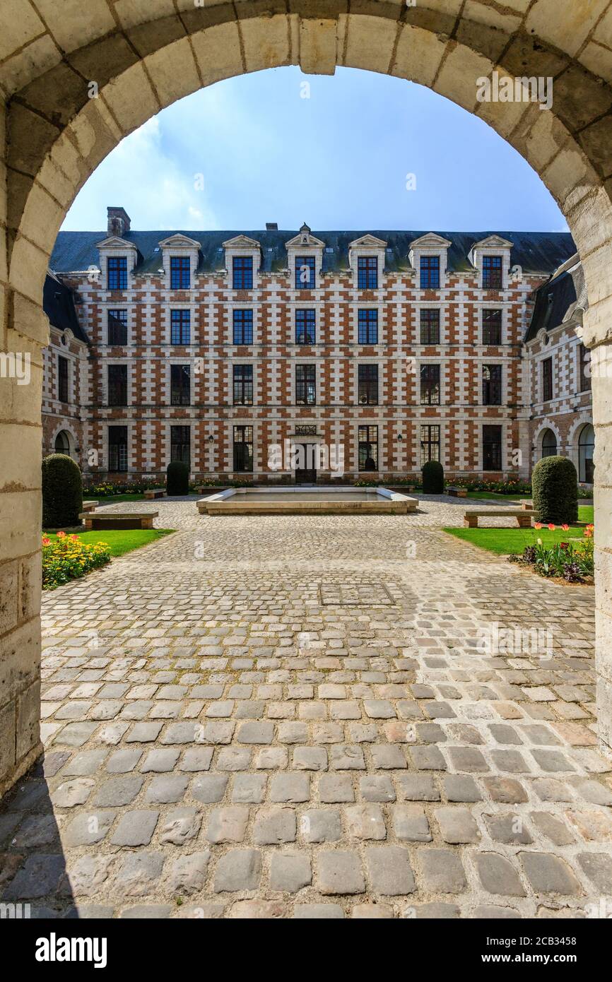 Francia, Loir et Cher, Vendome, Municipio di Vendome // Francia, Loir-et-Cher (41), Vendôme, Hôtel de ville de Vendôme Foto Stock