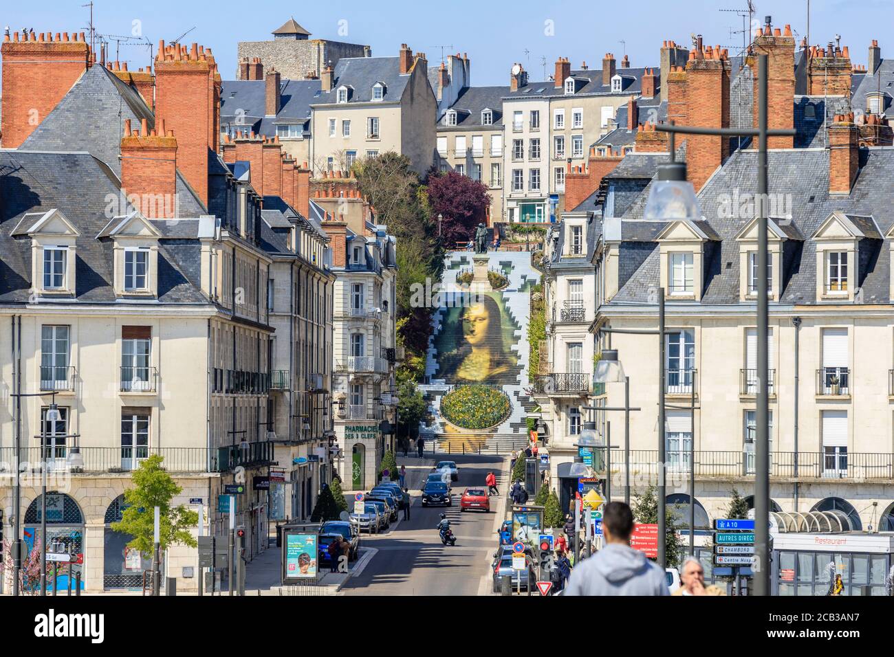 Francia, Loir et Cher, Valle della Loira Patrimonio Mondiale dell'UNESCO, Blois, riproduzione monumentale in trompe-l'oeil del ritratto di Mona Lisa o. Foto Stock