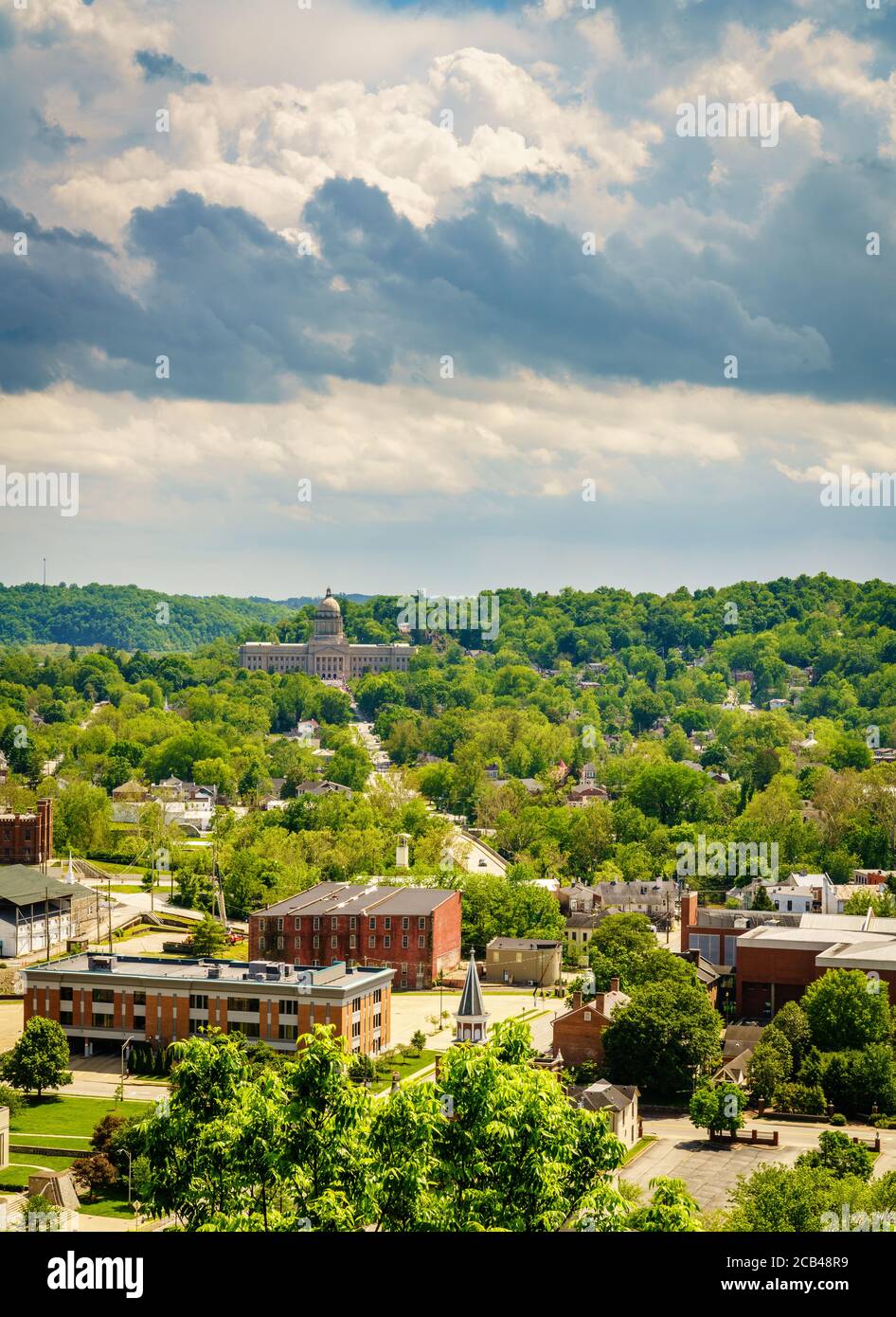 Vista aerea del centro di Frankfort, Kentucky, con il palazzo del governo dello stato Foto Stock