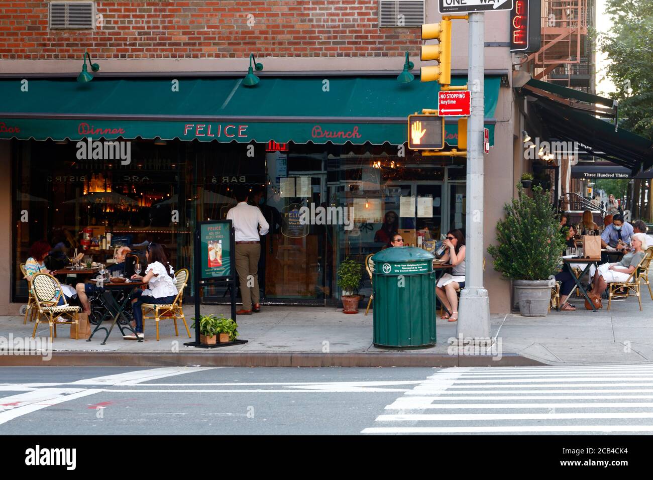 Felice 83, 1593 First Ave, New York, NYC foto del negozio di una catena di ristoranti italiani e caffè sul marciapiede nell'Upper East Side di Manhattan Foto Stock