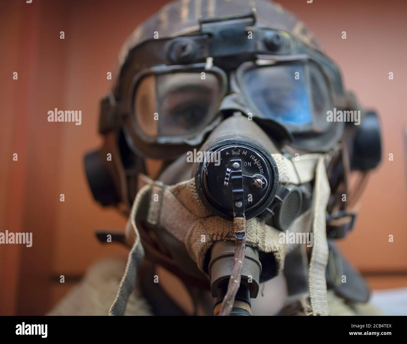 Maschera di respirazione dell'airman della seconda guerra mondiale Foto Stock