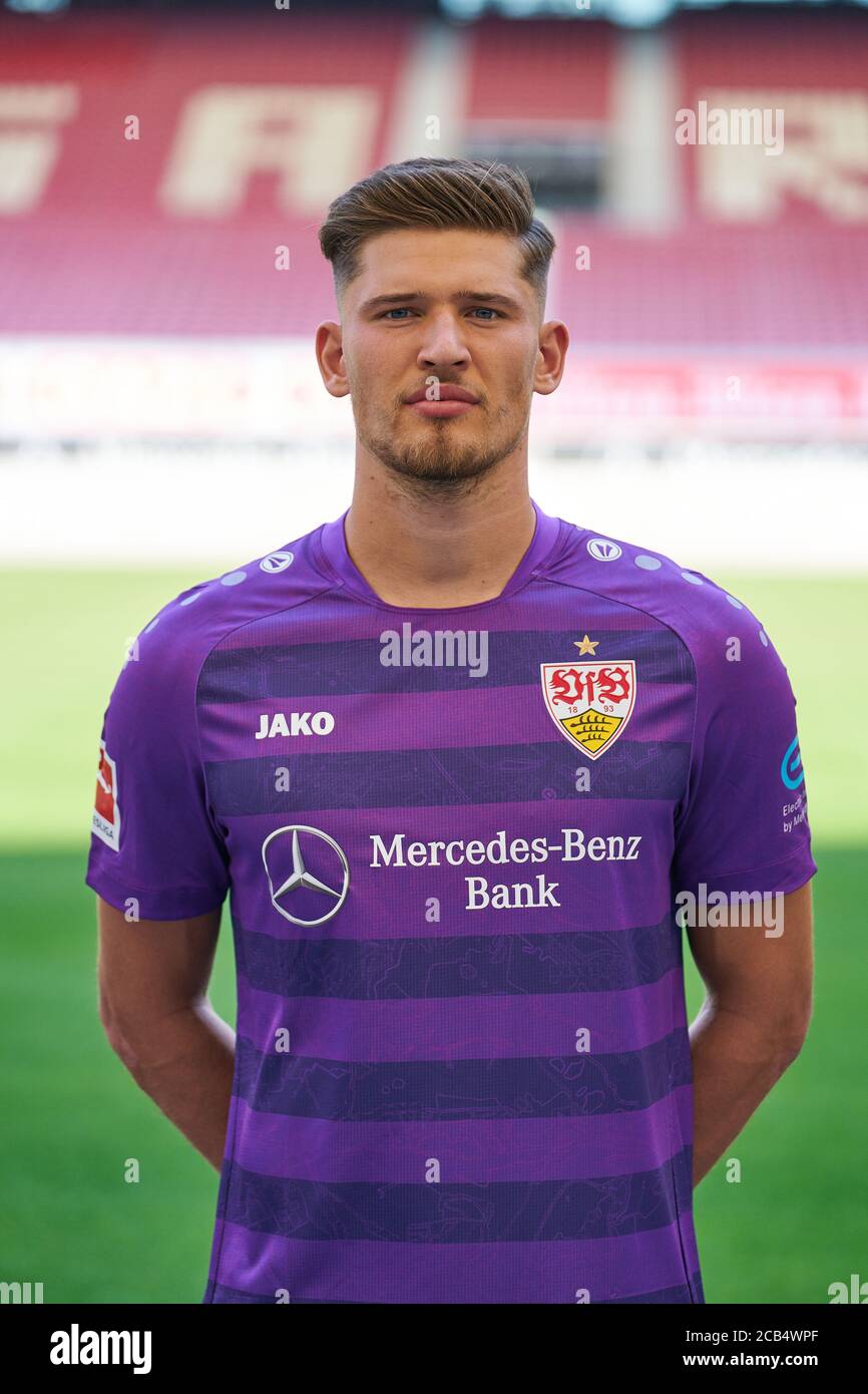 Stoccarda, Germania, 10 agosto 2020, Mannschaftsfoto: Gregor KOBEL, portiere VFB 1, alla VFB STUTTGART Media Day nella 1. Campionato di calcio tedesco, 1. Bundesliga, Stagione 2020/2021. © Peter Schatz / Alamy Live News Foto Stock