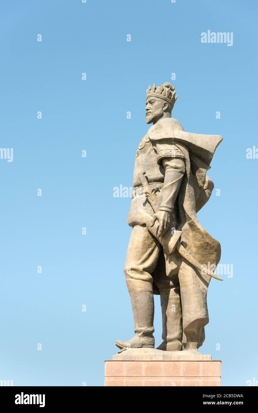 Shakhrisabz, Uzbekistan - Statua di Amir Timur a Shakhrisabz, Uzbekistan. Amir Timur (1370 - 1405) è il fondatore dell'impero Timurid. Foto Stock