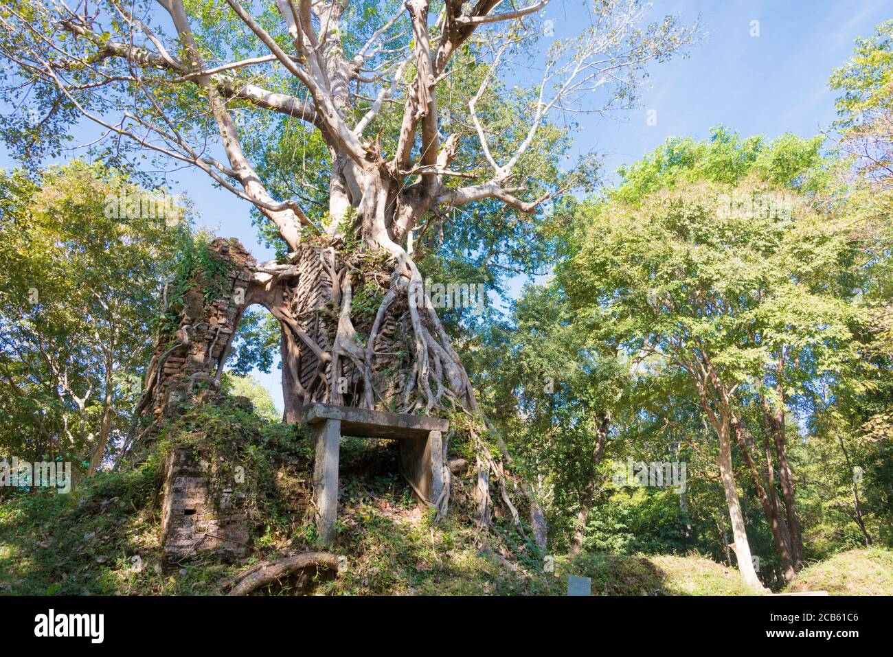 Kampong Thom, Cambogia - Sambor Prei Kuk a Kampong Thom, Cambogia. Fa parte della zona dei Templi di Sambor Prei Kuk, Patrimonio dell'Umanità. Foto Stock