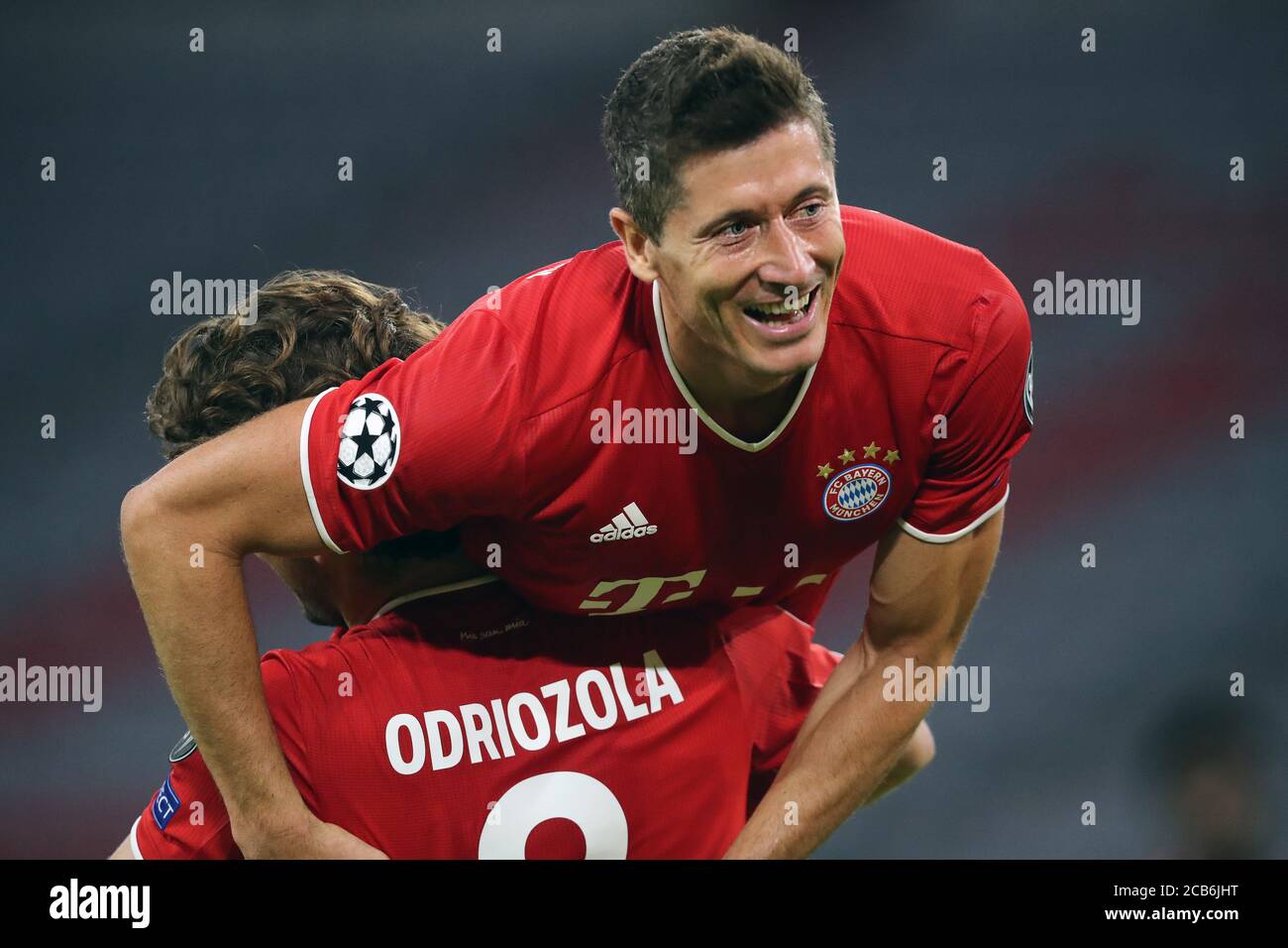 Monaco, Germania, 8 agosto 2020, Robert LEWANDOWSKI, FCB 9 celebra il suo obiettivo, felice, ridere, celebrazione, 4-1 nella Champions League match FC BAYERN MUENCHEN - FC CHELSEA in der 1.Bundesliga, Saison 2019/2020, © Peter Schatz / Alamy Stock Photos / Stefan Matzke / Sampics/Pool importante: NESSUNA VENDITA SECONDARIA (RI-) ENTRO 48 ore DOPO IL KICK-off nazionale e internazionale News-Agenzie SOLO per uso editoriale Foto Stock
