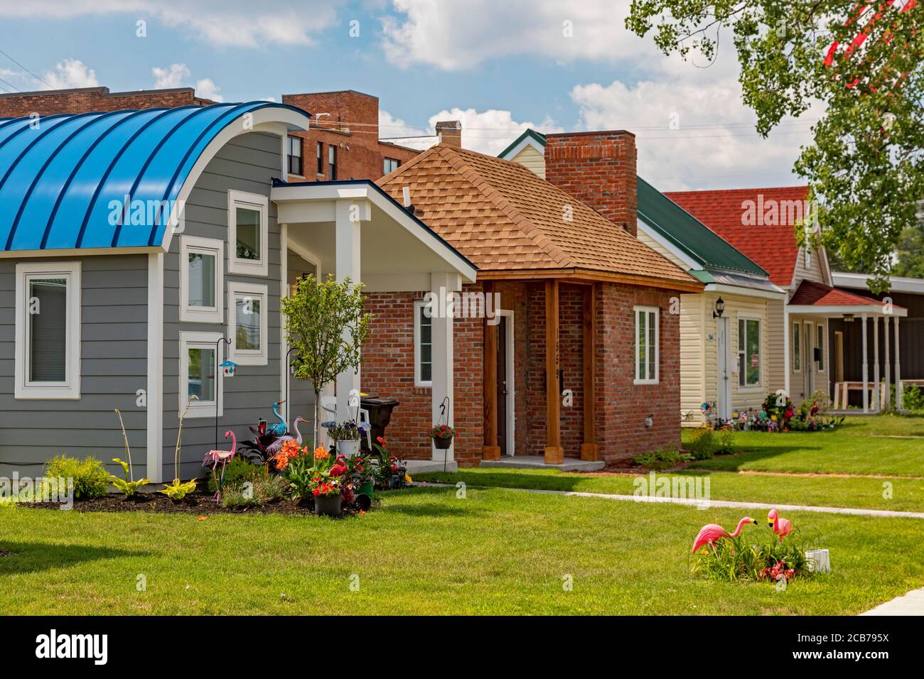 Detroit, Michigan - piccole case, costruito da Cass Community Social Services per i senzatetto. Il nonprofit progetta di costruire finalmente una comunità di 25 ore Foto Stock