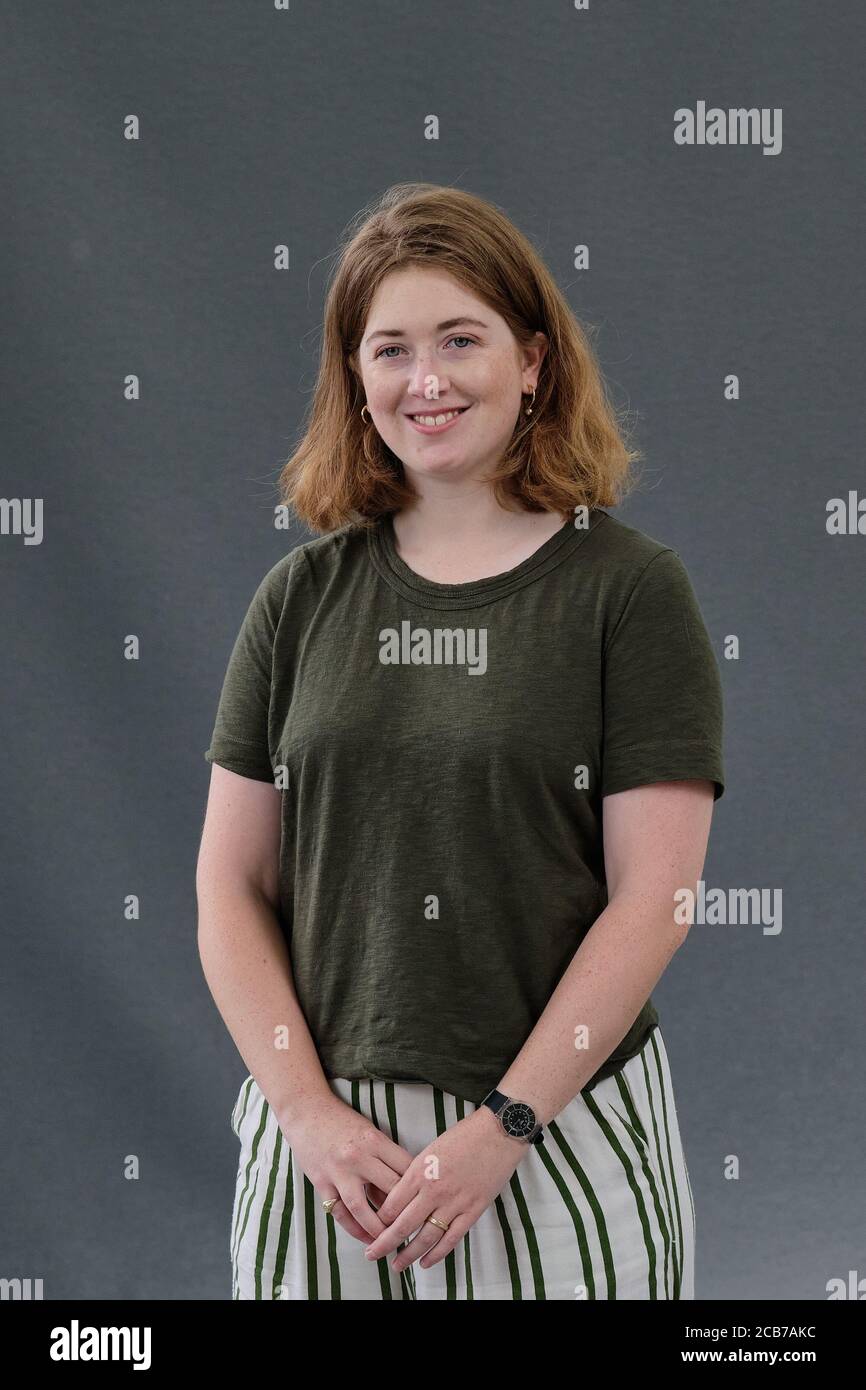 La romanziera e medievalista inglese Fiona Mozley assiste ad una fotocellula Il Festival Internazionale del Libro di Edimburgo 2018 Foto Stock