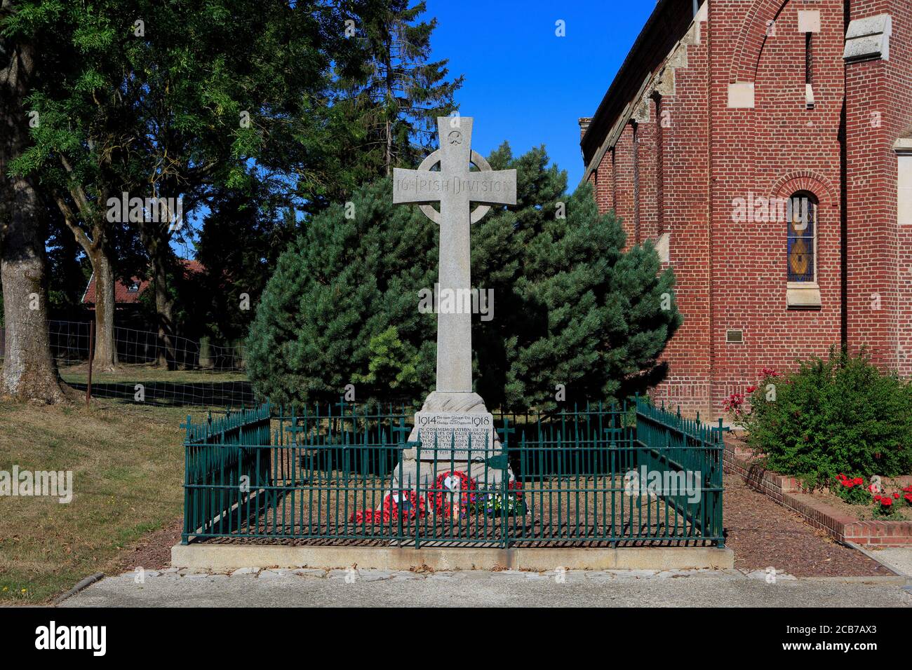 Croce celtica al 16 ° (irlandese) Divisione World War i Memorial a Guillemont (Piccardia), Francia Foto Stock