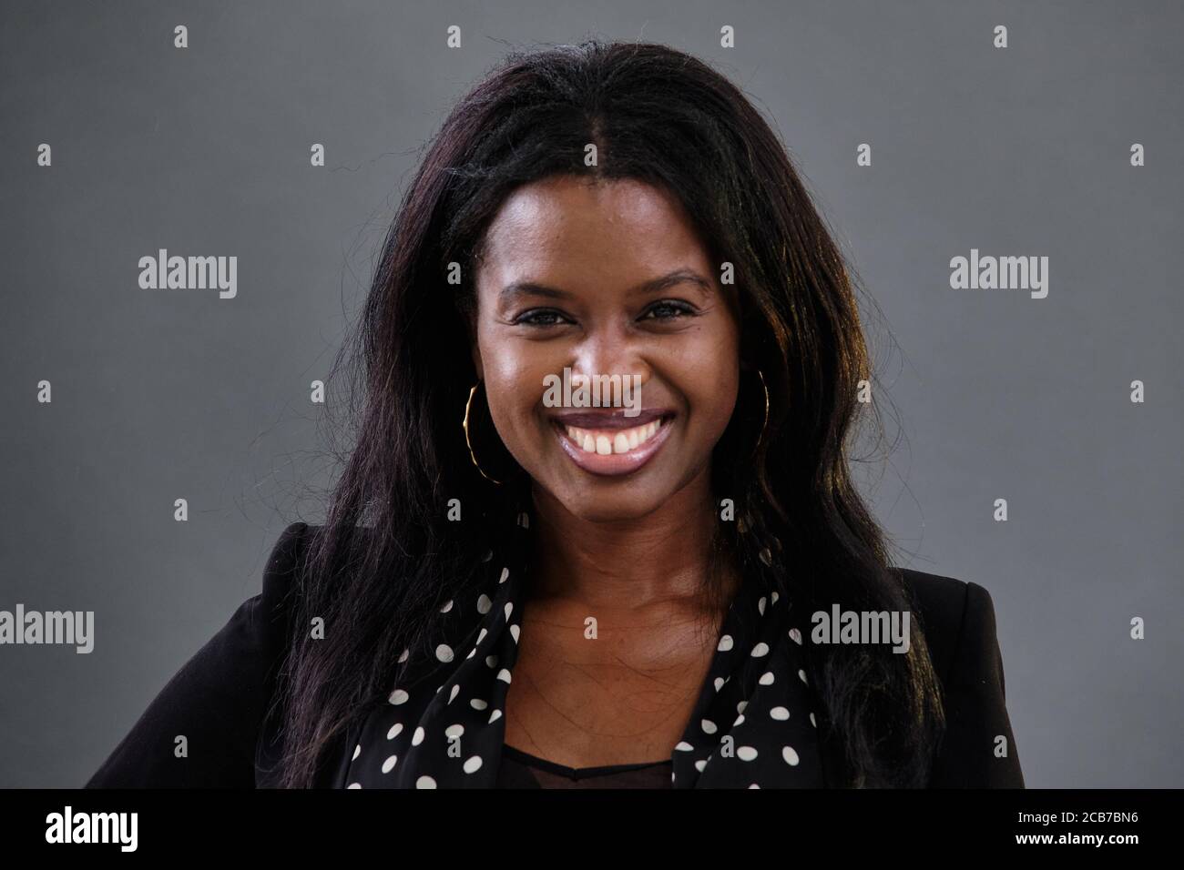 L'emittente televisiva britannica June Sarpong partecipa a una fotocellula durante il Festival Internazionale del Libro di Edimburgo 2018 Foto Stock