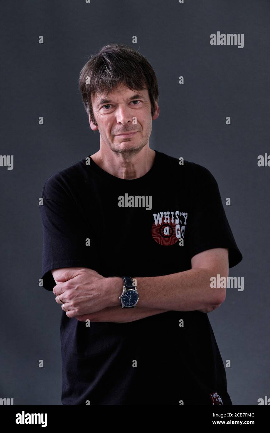 Lo scrittore scozzese Ian Rankin frequenta una fotocellula durante l'anno Festival Internazionale del Libro di Edimburgo 2018 Foto Stock
