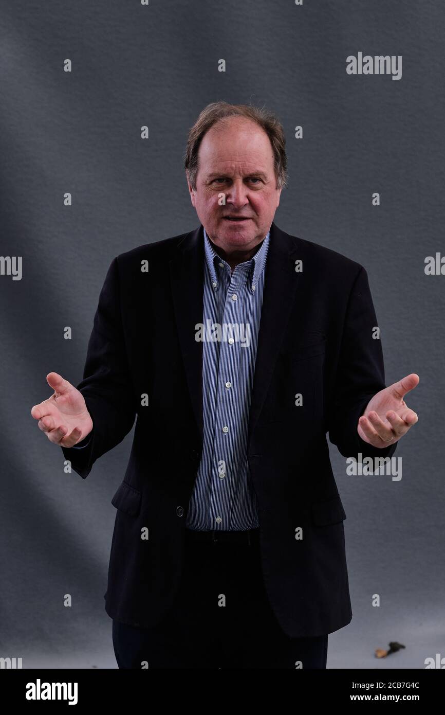 James Naughtie, presentatore britannico di notizie e radio, assiste a una fotocellula Durante l'annuale Edinburgh International Book Festival 2018 Foto Stock